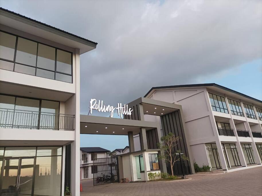 Villa Rolling Hills Depan Trans Mall Makassar Exterior photo